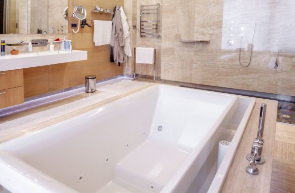Cost of Tub Repair Service in Suffolk