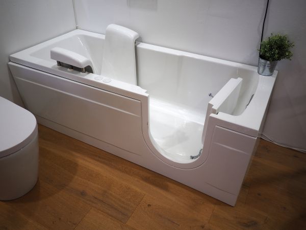 Cost of Walk In Tub Repair in Suffolk