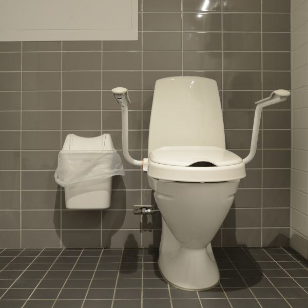 Cost of Commercial Toilet Repair in Suffolk
